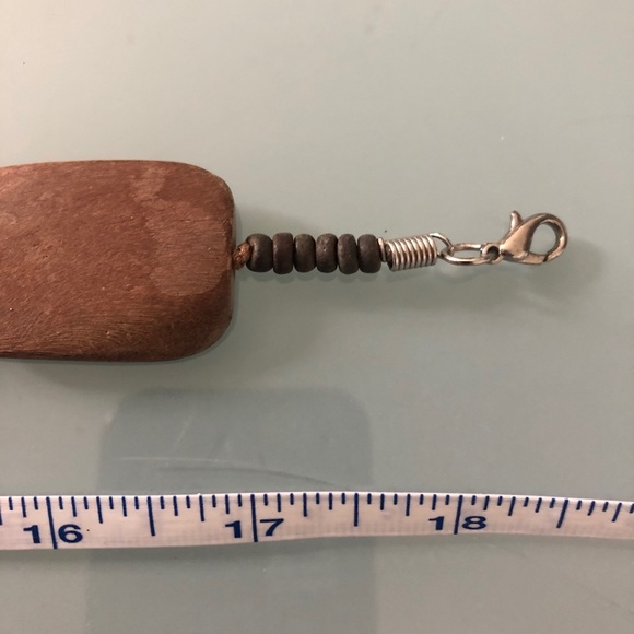 Cute chunky wood necklace - Picture 4 of 4